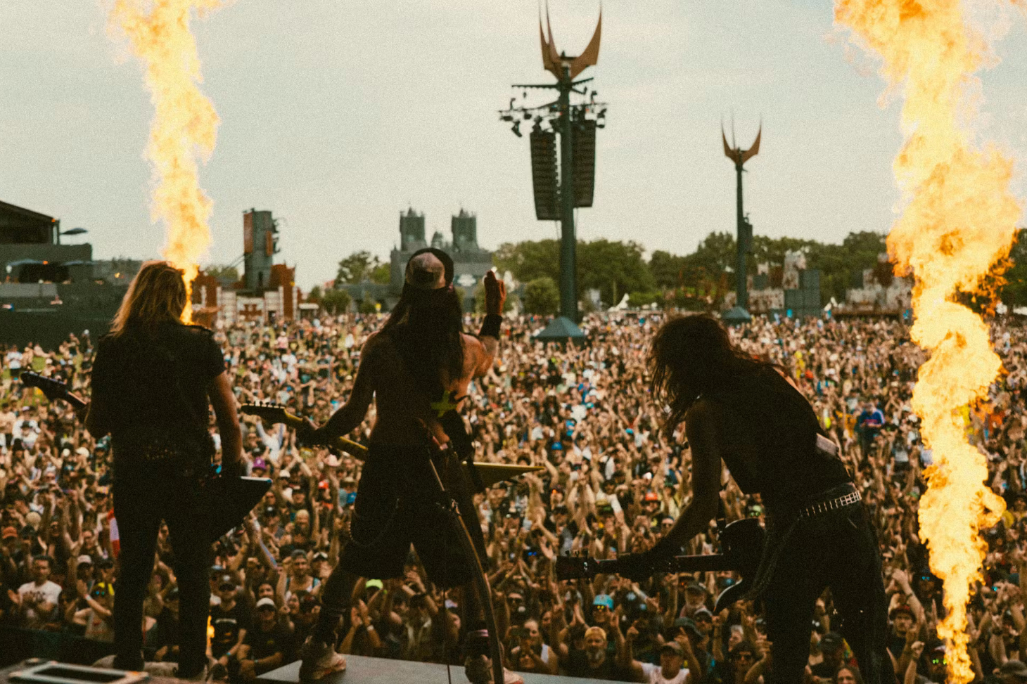 Beaucoup d’appelés, peu d’élus : quand le Hellfest instaure un rite d’attente numérique